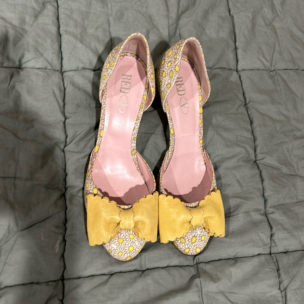 Red Valentino Daisy pumps